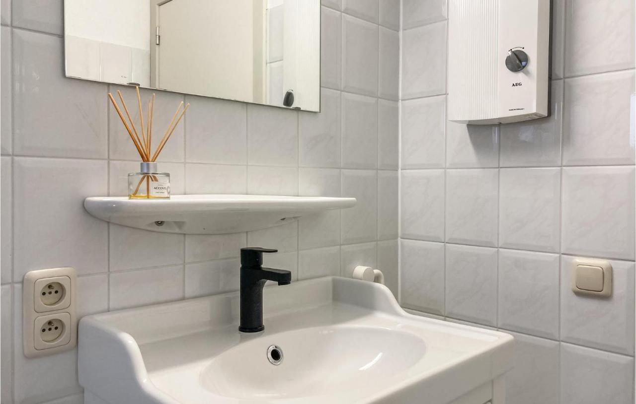 Gorgeous Apartment In Bredene With Kitchen Esterno foto